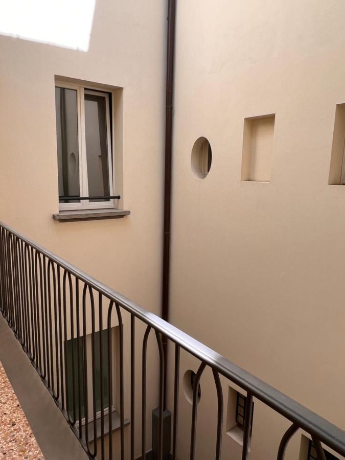 Piazza Maggiore Luxury Apartment Болонья Экстерьер фото