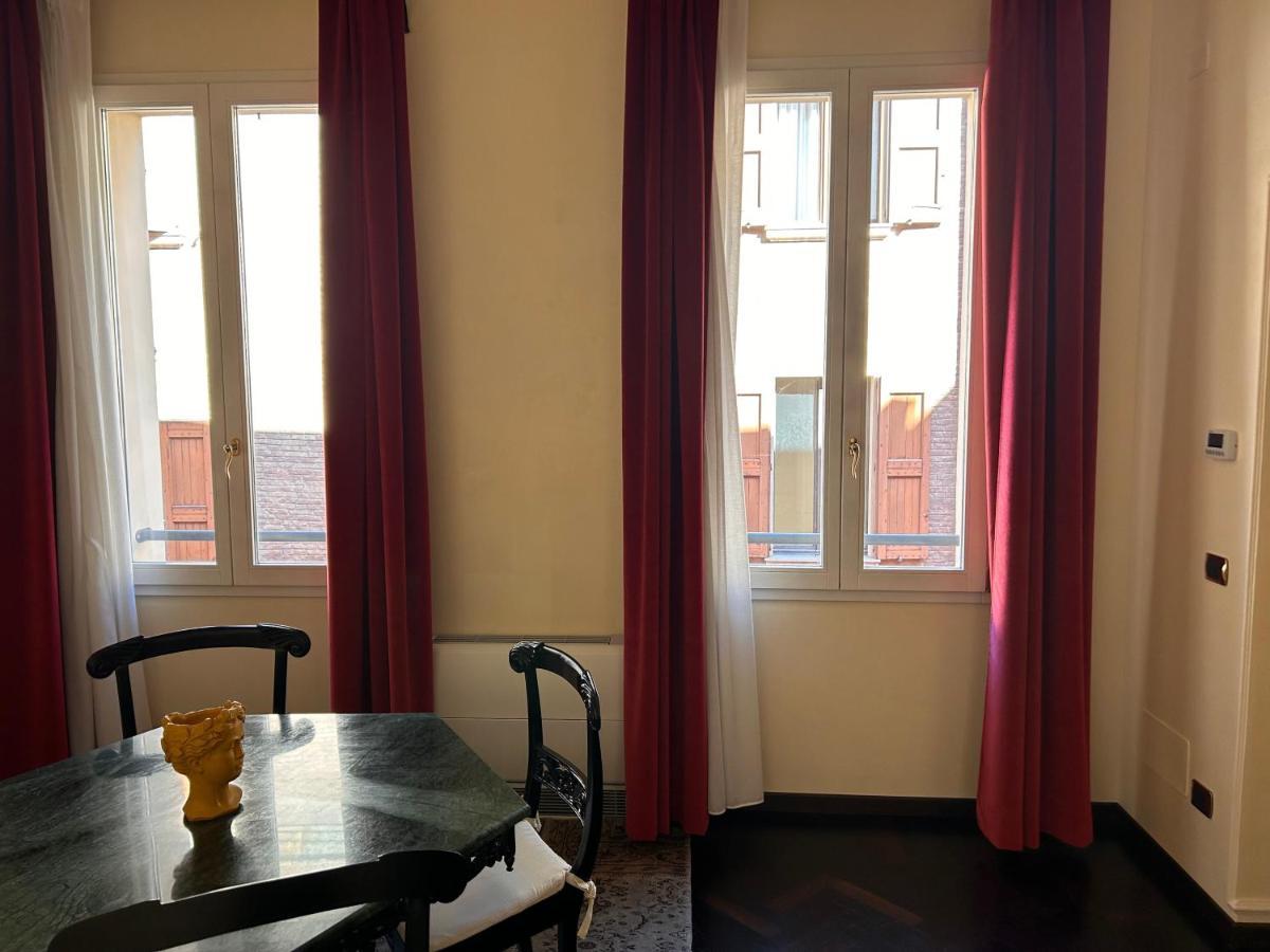 Piazza Maggiore Luxury Apartment Болонья Экстерьер фото