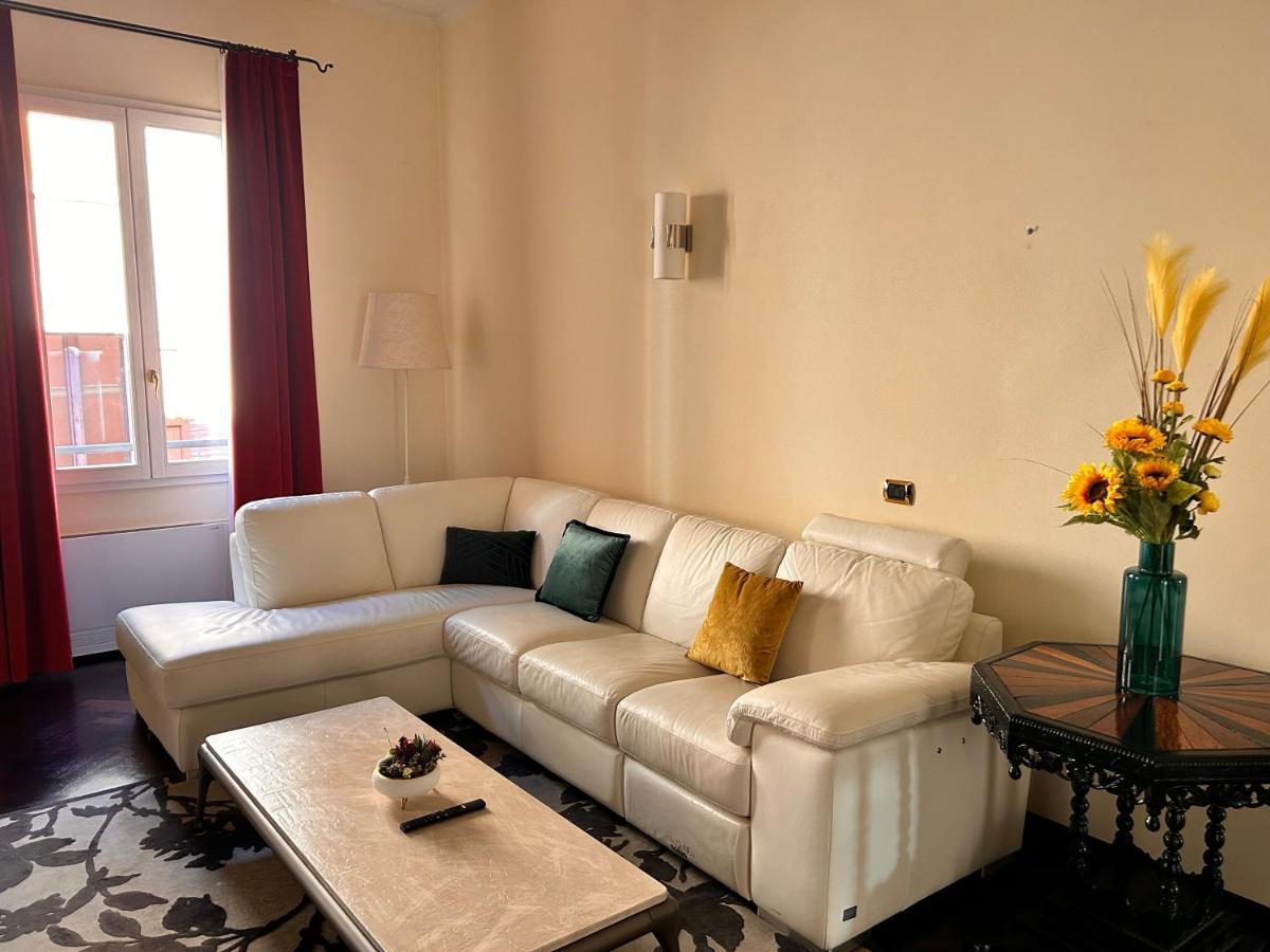 Piazza Maggiore Luxury Apartment Болонья Экстерьер фото