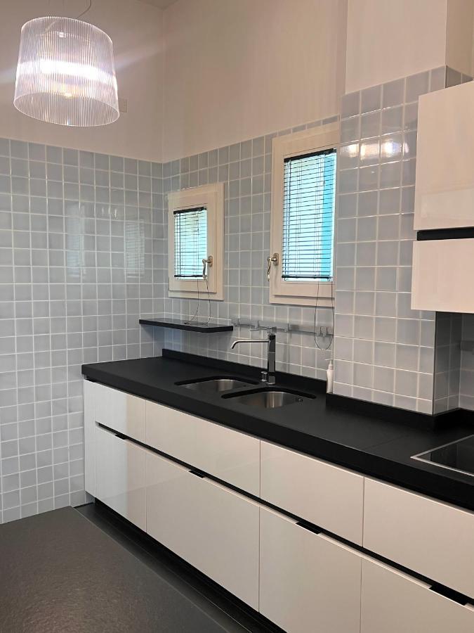 Piazza Maggiore Luxury Apartment Болонья Экстерьер фото
