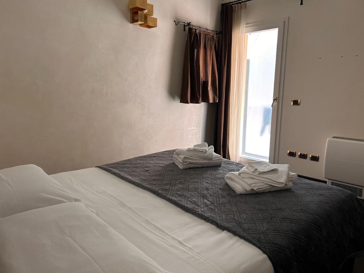 Piazza Maggiore Luxury Apartment Болонья Экстерьер фото